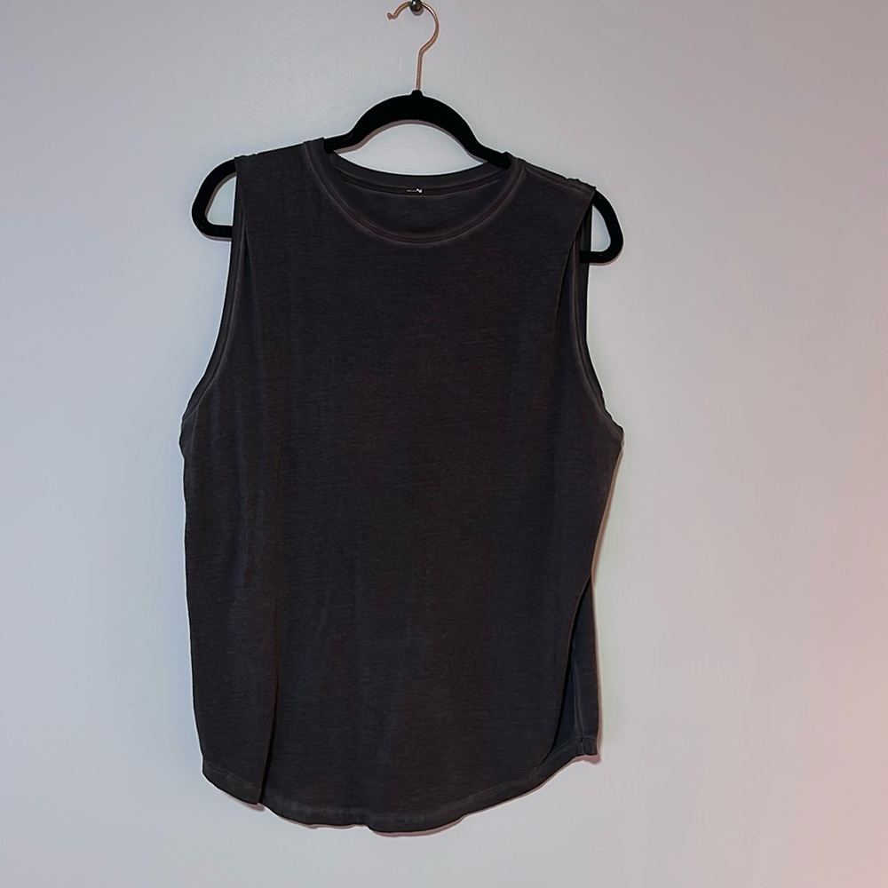 Lululemon muscle tank with gray wash. Good condition. Size 12/14 Large